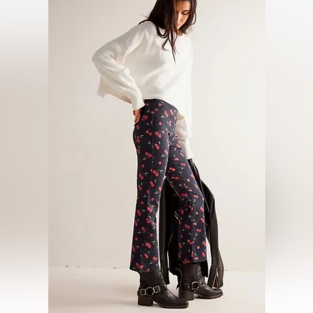 Free People We‎ The Free Cherries Print Bootcut Jeans Size S Bohemian